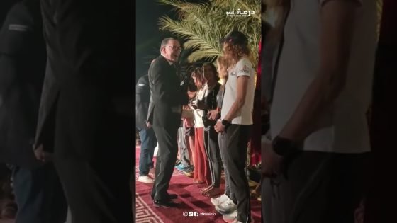 عامل ورزازات يشارك العدائين فرحة التتويج في ختام ماراثون الرمال