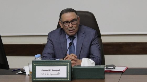 اجتماع عاجل بمقر جماعة ورزازات.. عامل الإقليم يجمع أعضاء المجلس الجماعي ورؤساء المصالح ويوجه تعليمات صارمة
