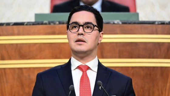 إسماعيل العالوي يسائل وزير الداخلية بشأن حرمان أكثر من 300 أسرة بقصور تيلوين من الماء والكهرباء